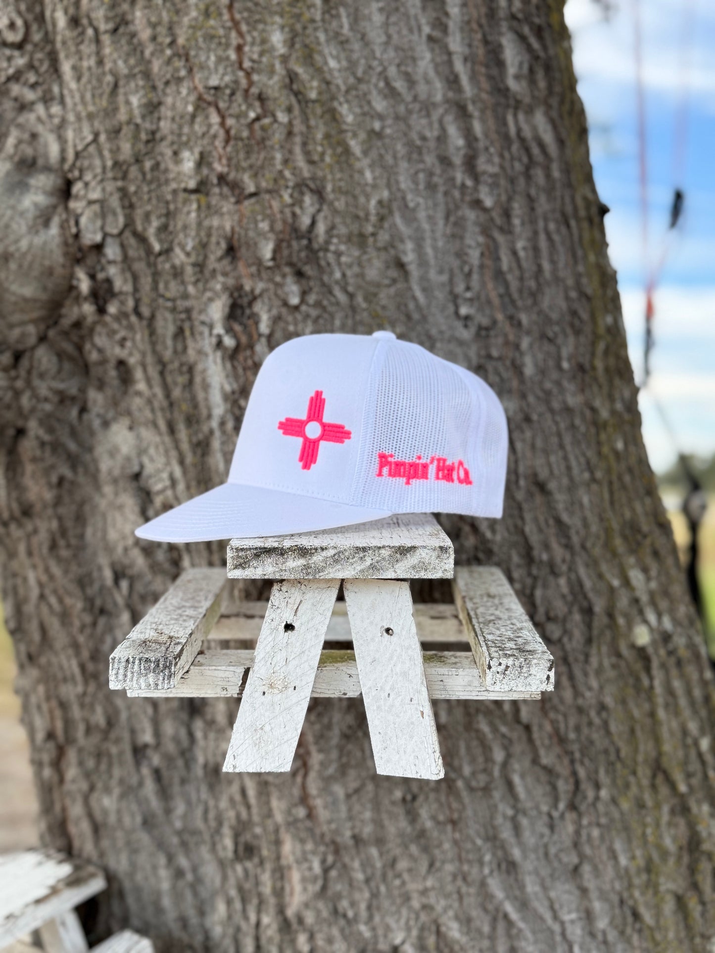 Zia Classic (Pink) (White Snapback)